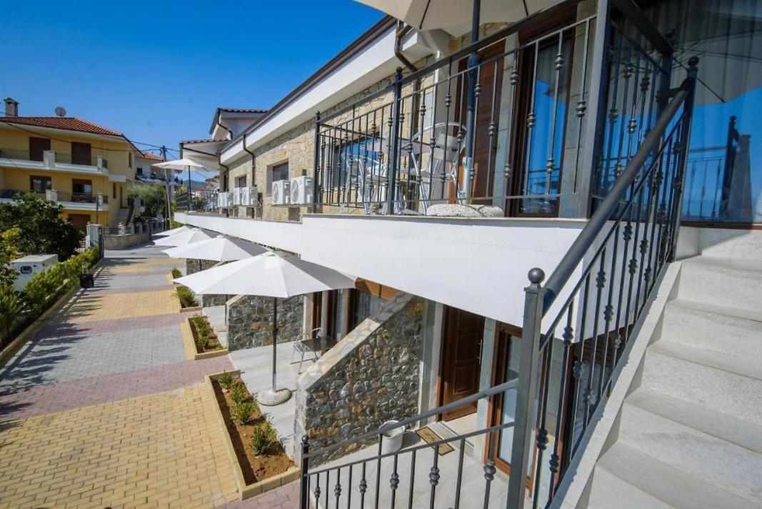 Stone Suites Пефкохори Экстерьер фото